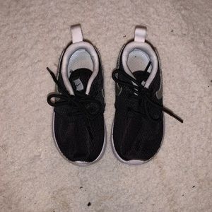 Kids Nike sneaks